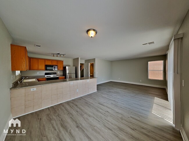 Photo - 6271 Stone Hollow Ave