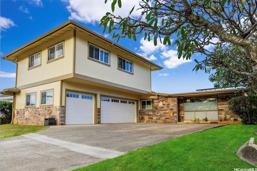 Photo - 964 Iopono Loop