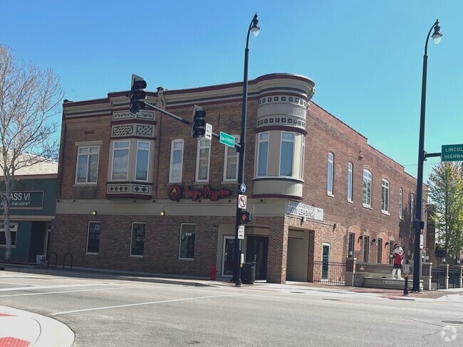 Building Photo - 102 S 2nd St Unit A Rental