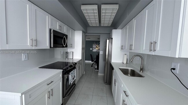 Photo - 18071 Biscayne Blvd Unit 704