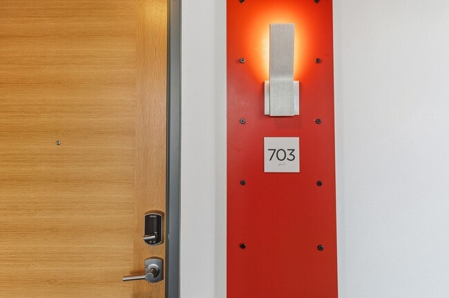 Photo - Crane Interbay Apartments