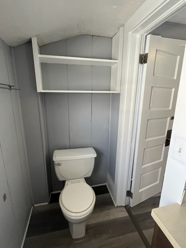 Photo - 333 W Washington Ave