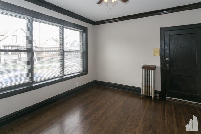 Photo - 3822 N Drake Ave Unit 3