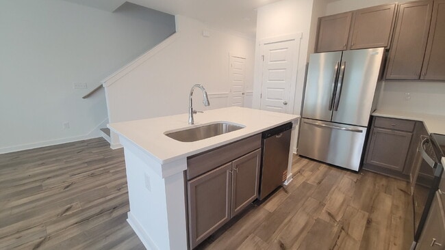 Photo - 7580 Discovery Pt Dr NW