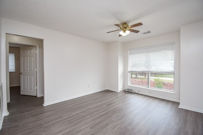 Photo - 4426 Topaz Trail Dr