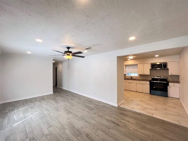 Photo - 7337 Orville St