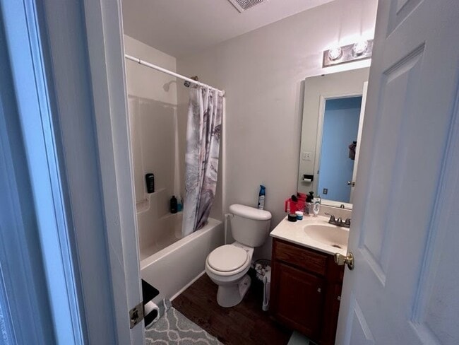 Photo - 2448 Carmathen Rd