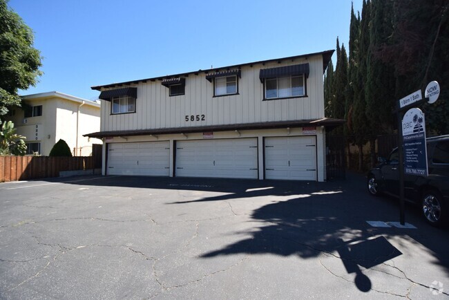 Building Photo - 5852 Hazeltine Ave Unit 06 Rental