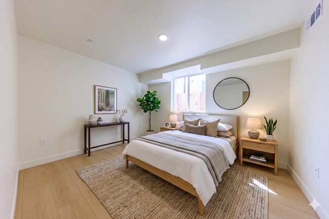 Photo - 1650 Murchison St Unidad 1650