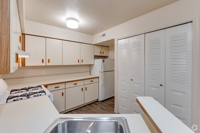 North Pointe Apartments