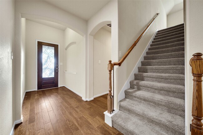 Photo - 25208 Forest Ledge Dr