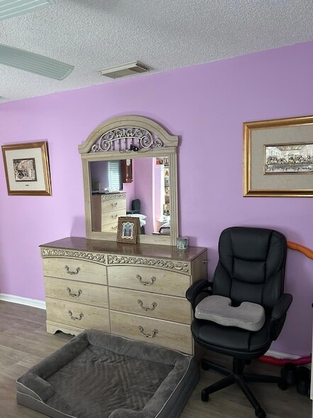 Photo - 102 SW Glenwood Dr