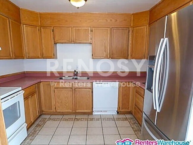 Photo - 327 Leona Dr