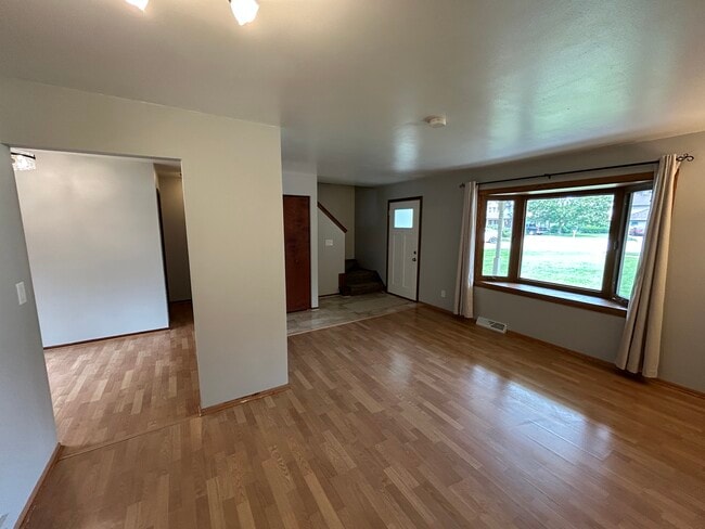 2709 Albany Ct