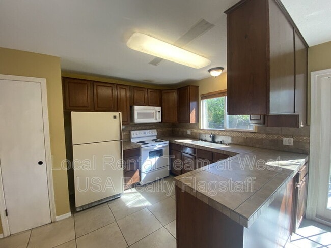 Photo - 1607 N Prairie Way