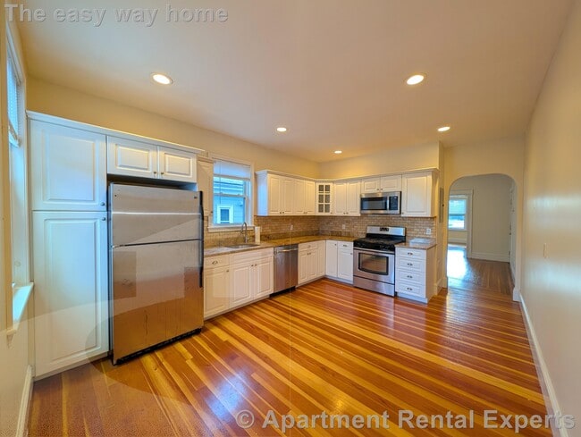 Photo - 179 College Ave Unit #2