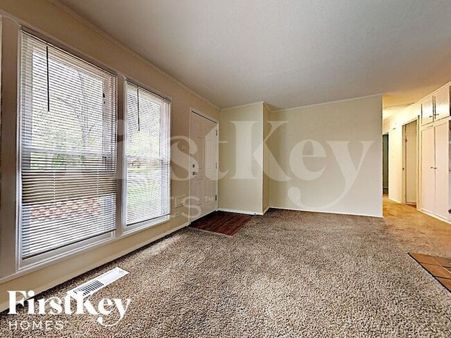 Photo - 344 Nassau St