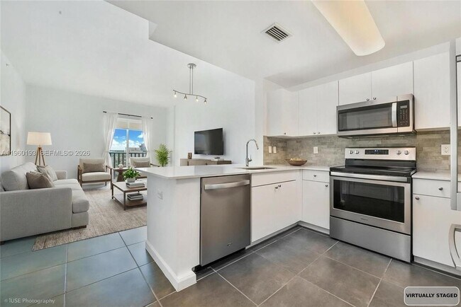 Photo - 10 Aragon Ave Unidad PH1518