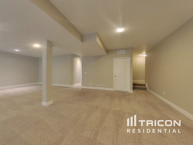 Photo - 7686 Oasis Dr