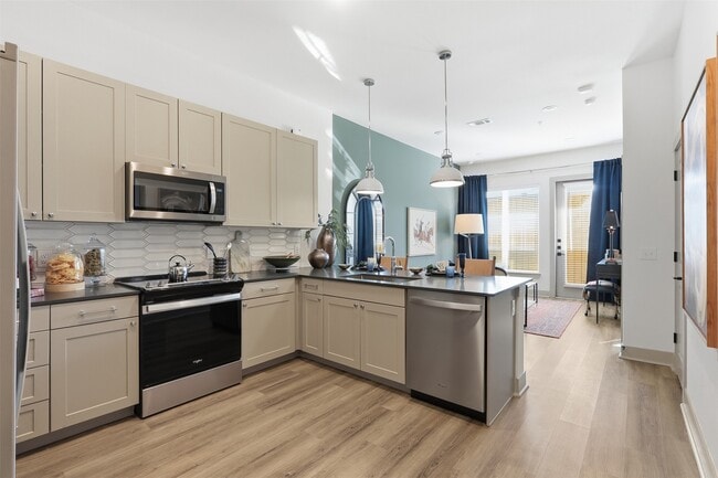 Photo - 1950 Winrock Blvd Unidad A1