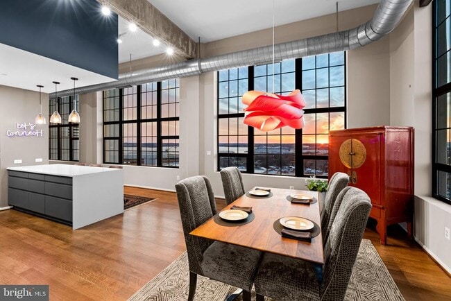 Photo - 1200 Steuart St Unidad 1511