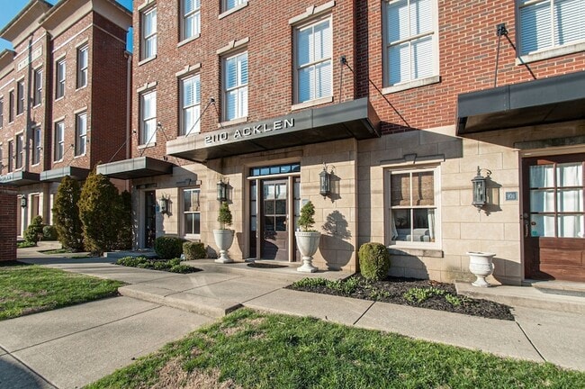 Photo - 2110 Acklen Ave Unit 102