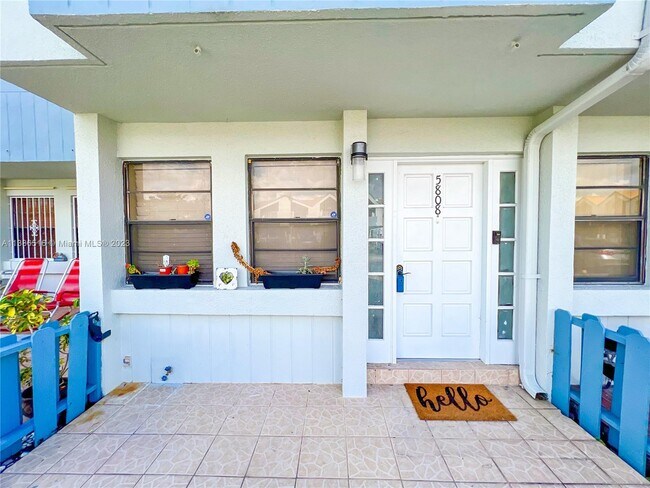 Photo - 5808 W 18th Ave