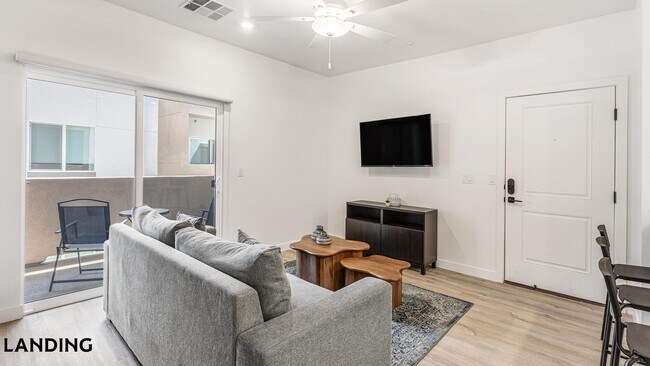 2555 N Rancho Dr Unit 3081