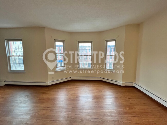 62 S Huntington Ave Unit 11