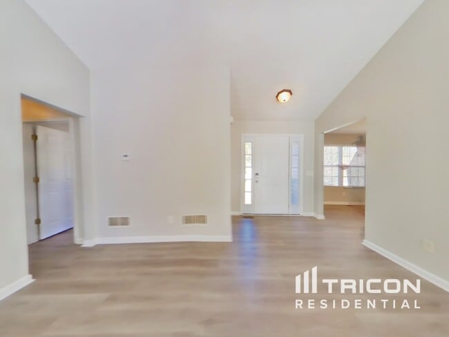 Photo - 7020 Cedar Ct