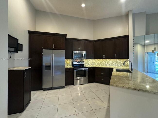 Photo - 9238 Vineland Ct