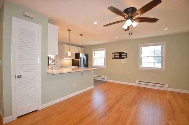 Photo - 18 Austin Ct Unit D