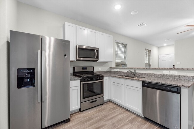 Photo - 24750 Russet Bluff Trl