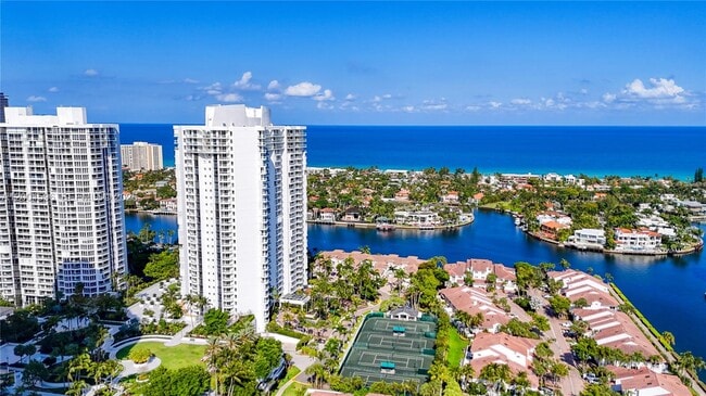 Photo - 21050 Point Pl Unidad 2301