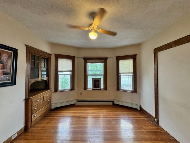 Photo - 29 Frederick Ave Unit 1