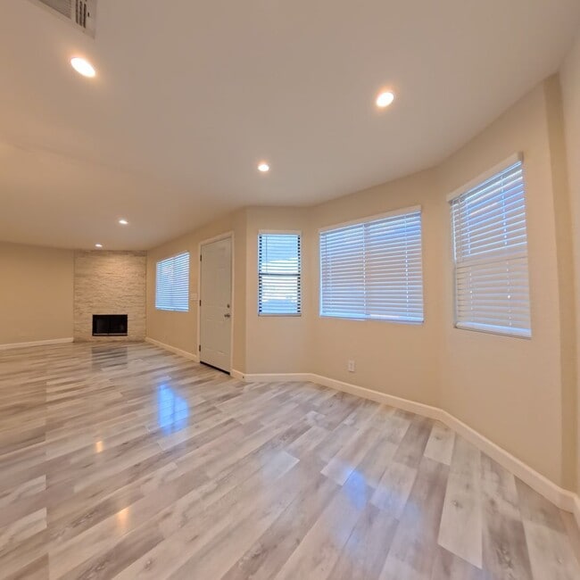 Photo - Modern style 2 Bed 2 bath Condo 1st Floor at The Lakes!