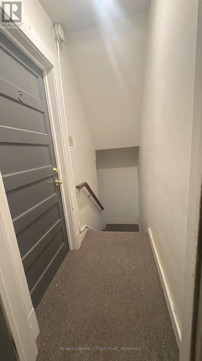 Photo - 5 College St Unit 2