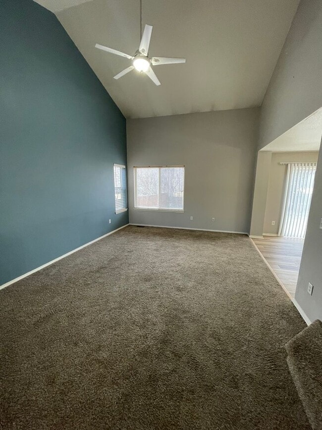 Photo - 6511 Stagecoach Ave