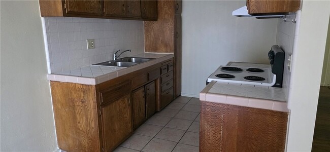 Photo - 2300 Mountain Ave N Unit 03