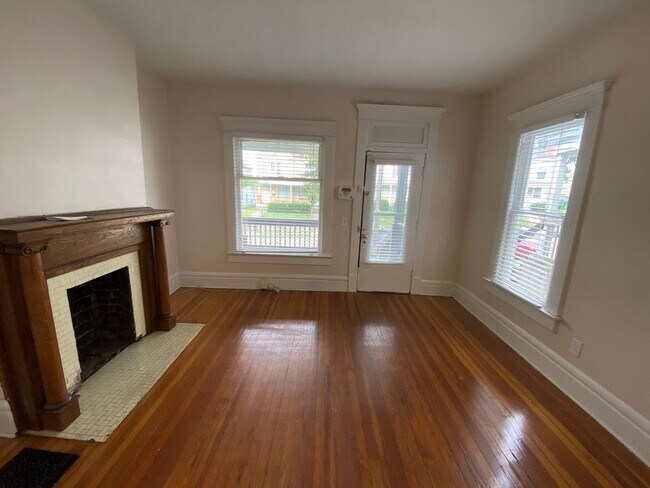 Photo - W Blake Ave 49-51 WR Unit 49
