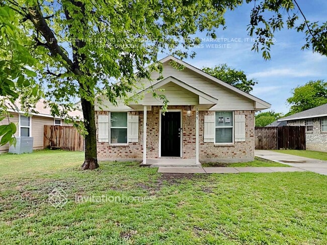 Building Photo - 107 Cook St