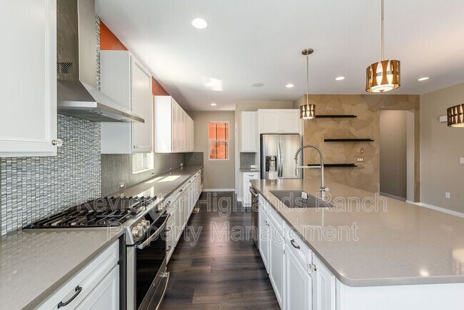 Photo - 955 Ramblestone St