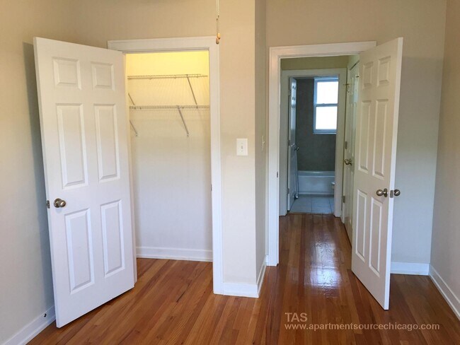 Photo - 4847 N Wolcott Ave Unit 3B