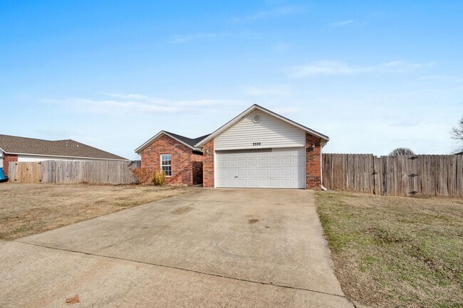 Photo - Great 3 bed/2 bath home in quiet Pea Ridge neighborhood!