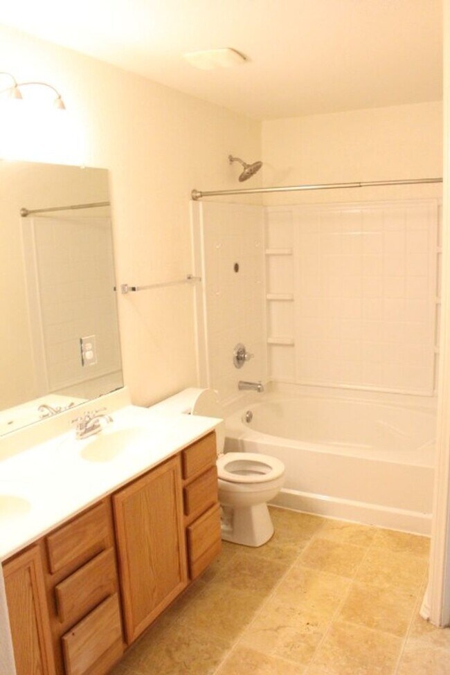 3/2.5 in Del Valle Rental For Rent in Del Valle, TX
