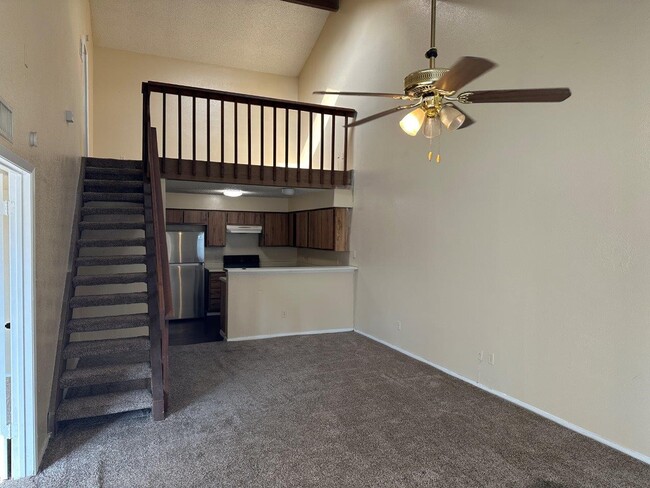 Building Photo - 12244 Bob White Dr Unit 122