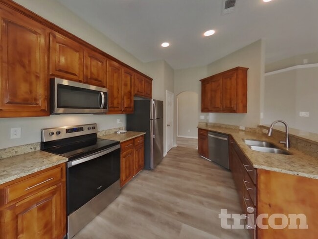 Photo - 437 Creek Bend Dr