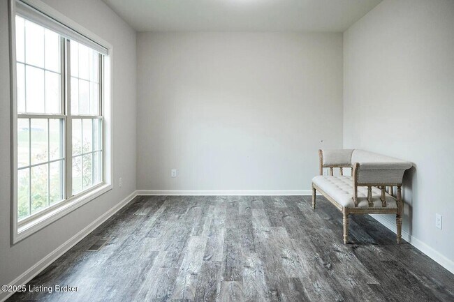 Photo - 110 Belden Trl