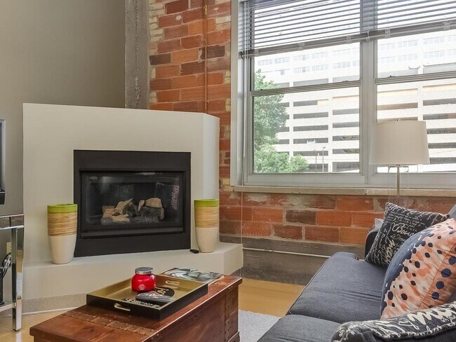 Photo - 521 S 7th St Unit 204