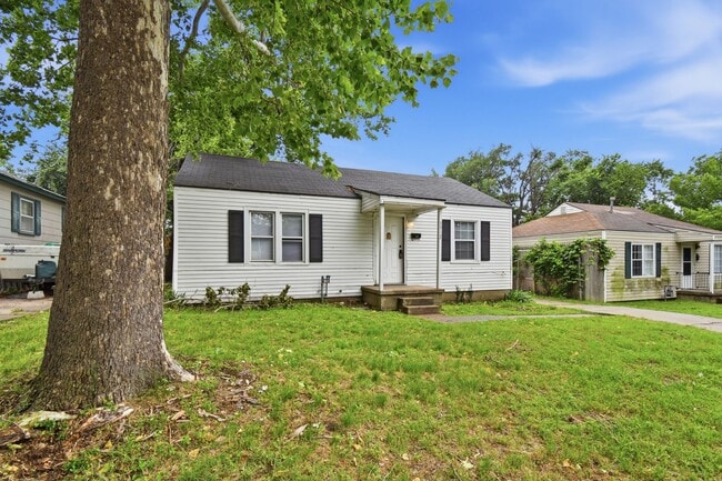 Photo - Newly Remodeled | 3 Bed | 1 Bath | Tulsa | Available Now